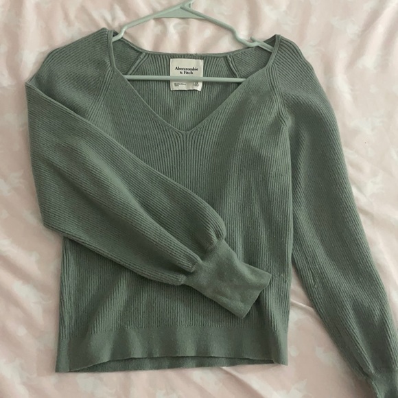 Abercrombie & Fitch Sweaters - Abercrombie Fitch women’s sweater